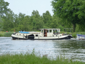 Schip In De Amstel - © Arnoud De Jong