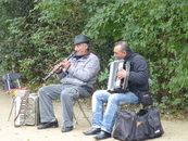 Straatmuzikanten In Vondelpark - © Arnoud De Jong